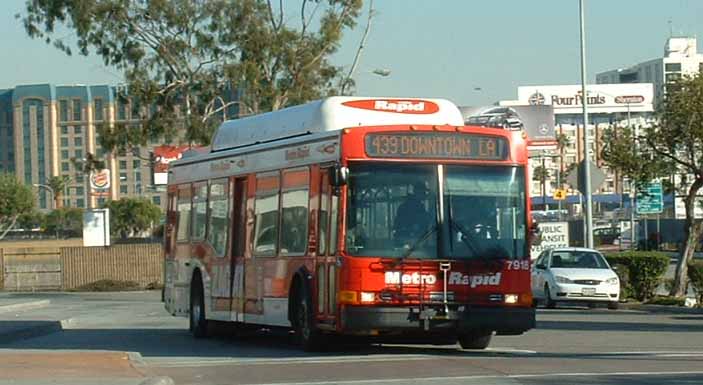 Metro Rapid NABI 40-LFW 7918